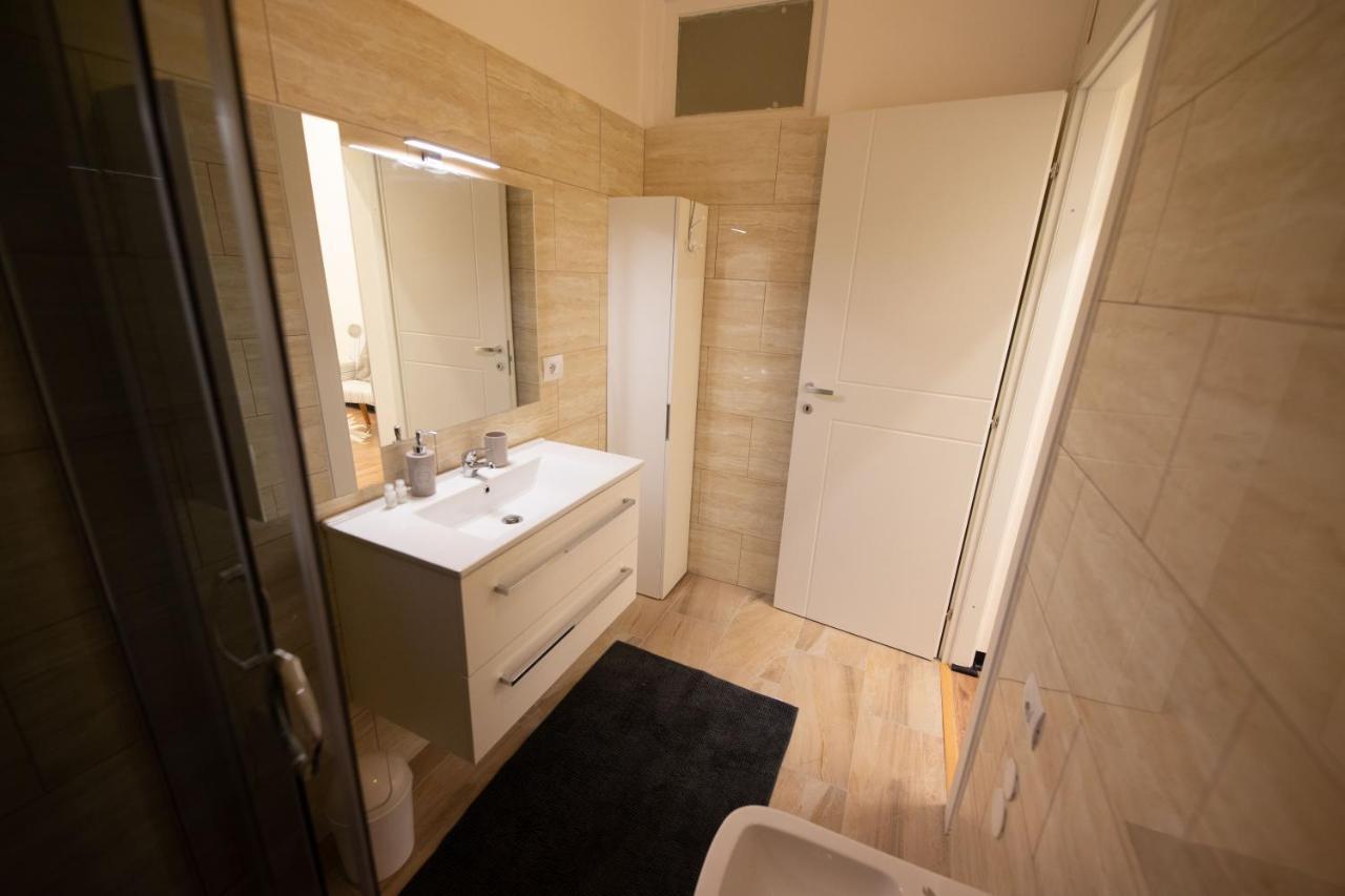 Guest House Palazzo Carmine Genua Zewnętrze zdjęcie